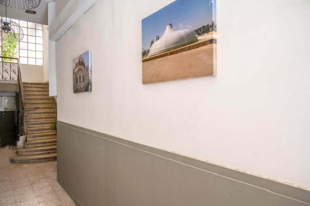 Paamonim Central Studios Jerusalem Exteriör bild